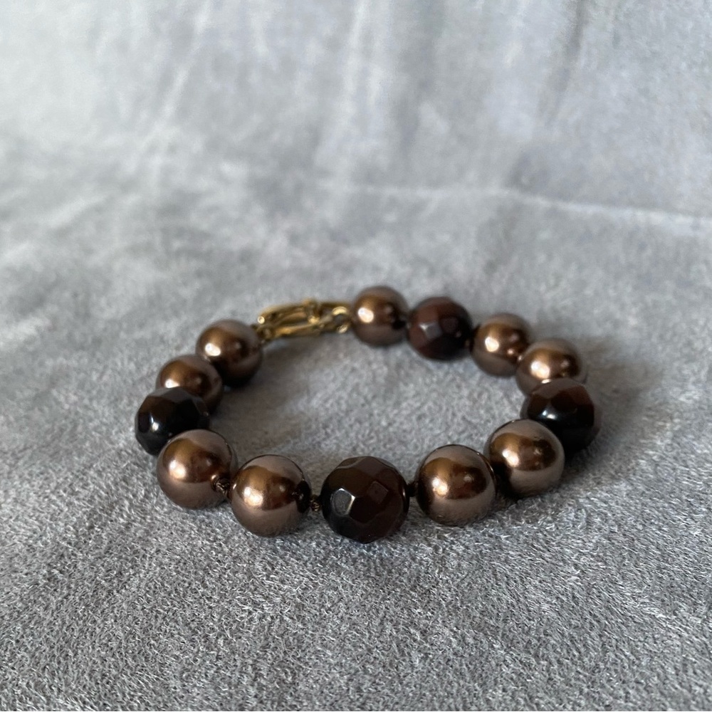 Pearl and crystal beads bracelet